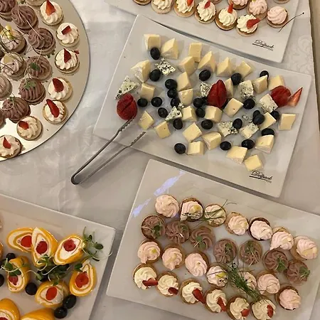 Delpack Готель